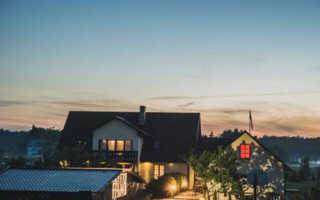 Viesu Nams Kāpsargi