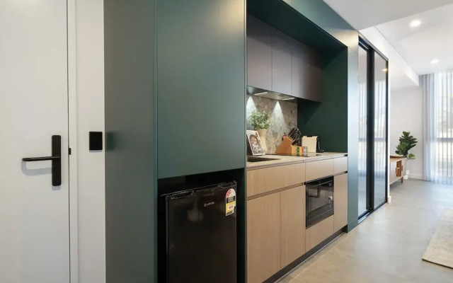 Modern Studio With Rooftop and BBQ Access