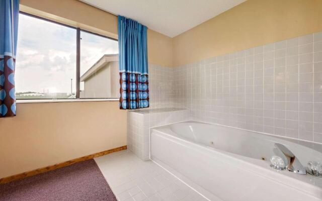 Hotel Pommier Chariton