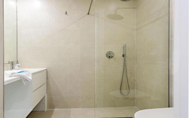 Faro Clara Suites