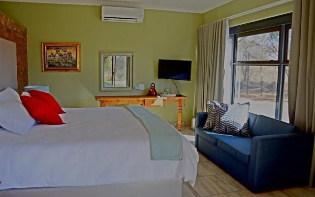Crimson Bush Lodge