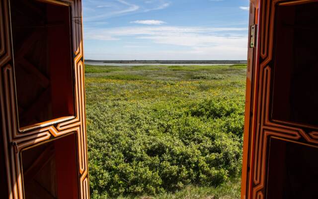 Traustholtshólmi - Yurt Experience on a Private Island