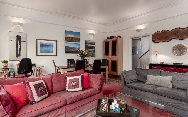 Light And Comfortable Hammersmith Home Ssq