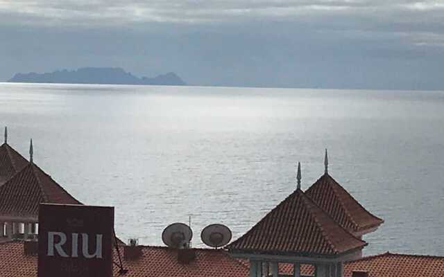 Penthouse Caniço de Baixo