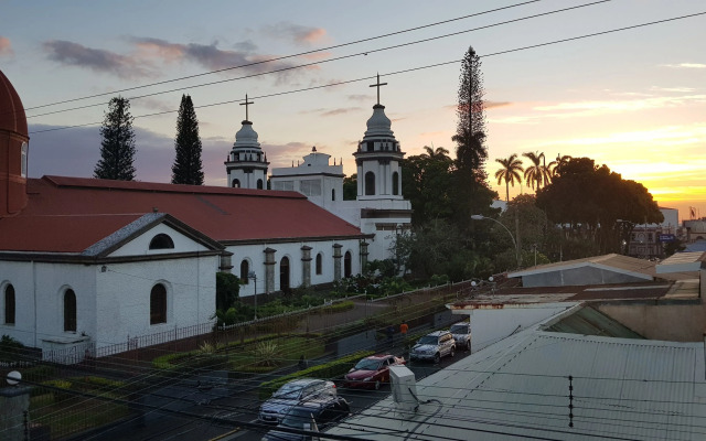 Park View - Airport & City Hotel