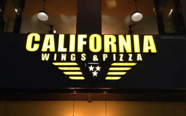 California Wings and Pizza Hotel & Restaurant