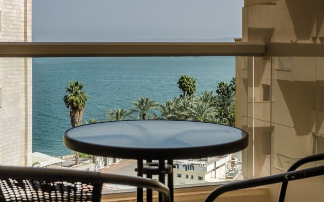 Luxury Suite by Sea of Galilee