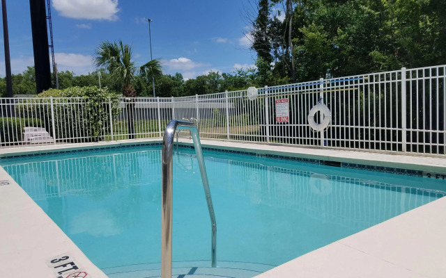 Country Inn & Suites by Radisson, Jacksonville, FL