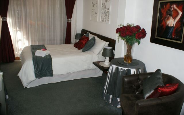 Ndiza Lodge & Cabanas