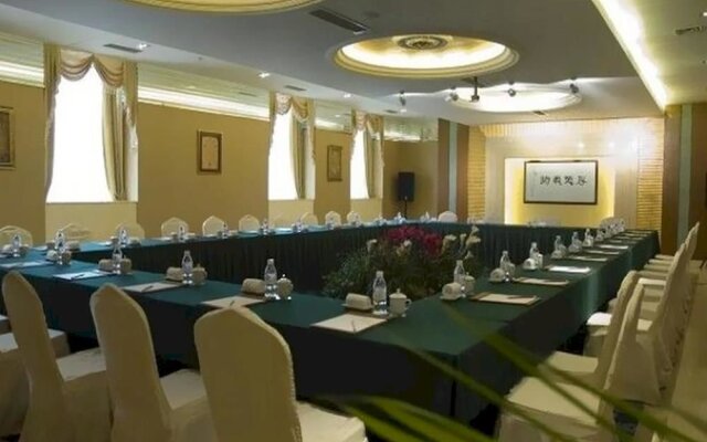 Pacific International Hotel