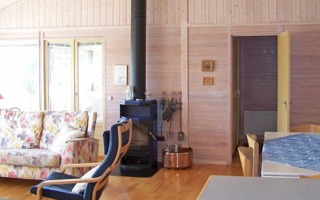 8 Person Holiday Home in Tanumshede
