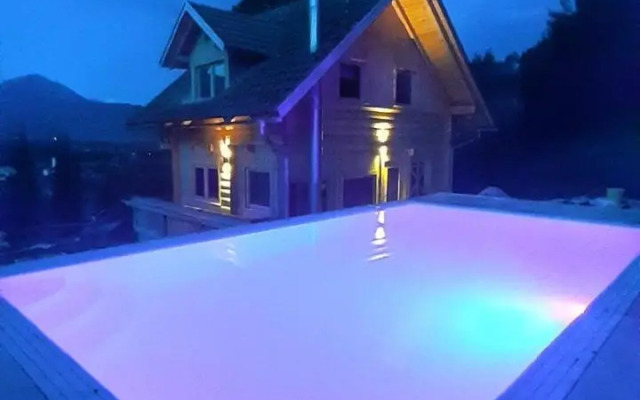 Planika Holiday Home