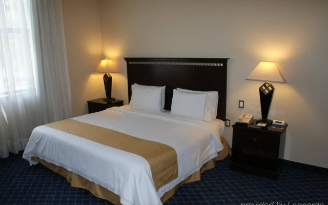 Holiday Inn Express Mexico Santa Fe by IHG