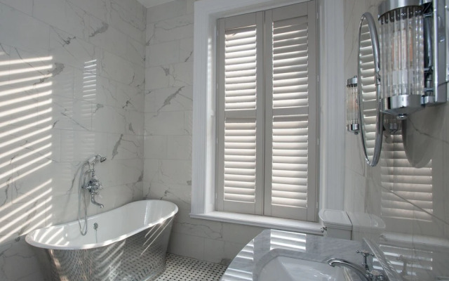 Manor House Lindley