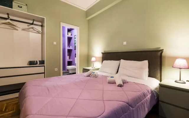 Modern - Vintage Apartment by Acropolis Museum