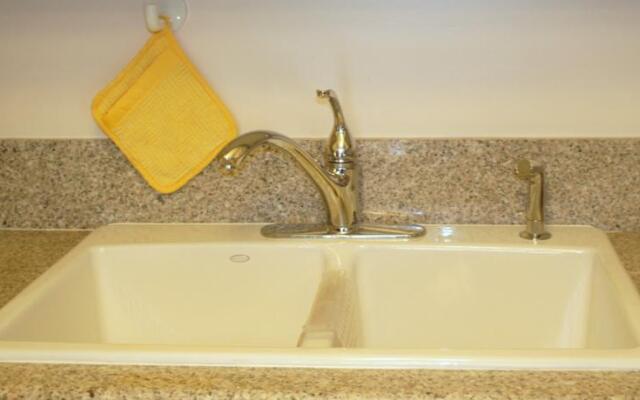 Downtown Chestnut Apartment