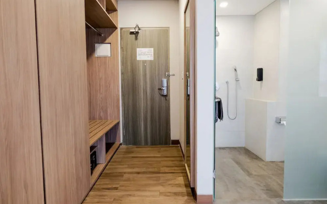 RedDoorz Premium near CBD Puri Indah