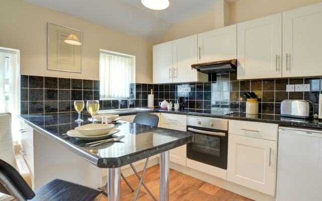 Spacious Holiday Home in Felindre With Garden