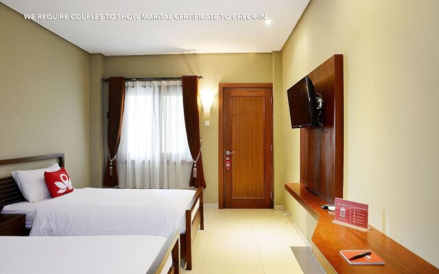 ZEN Rooms Adilla Syariah Ambarukmo