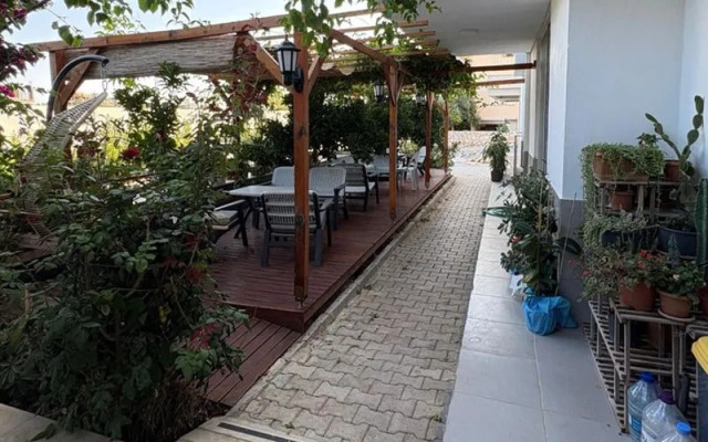 Yildiz Apart