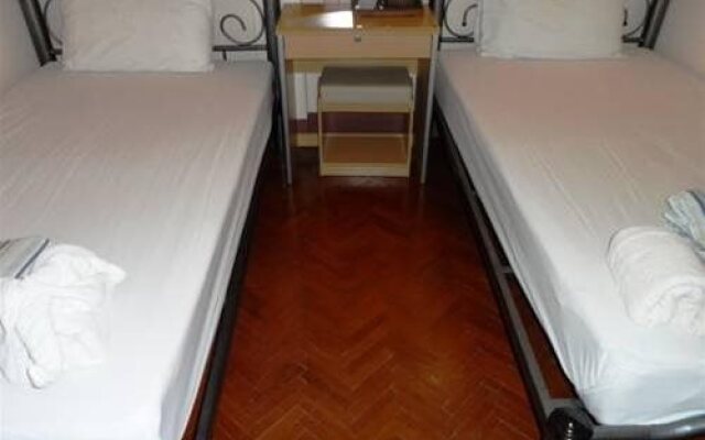 Huen Panicha Guesthouse