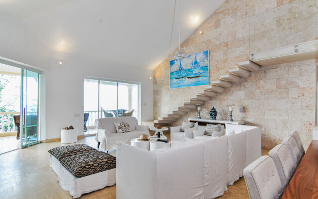 Luxury Penthouse Hispaniola Beach