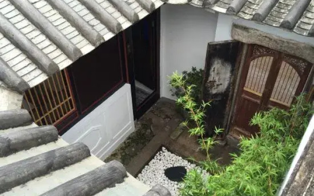 Nanmiao Hostel