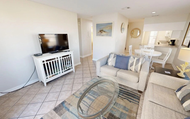 Poolside S 101 2 Bedroom Condo by RedAwning