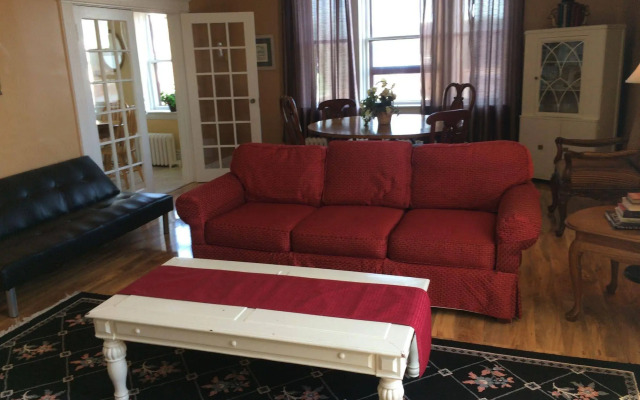 Chipman Hill Suites on Mecklenburg