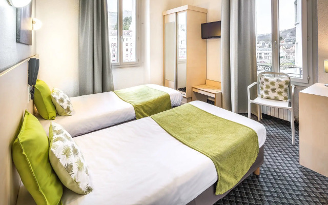 Hotel Notre- Dame de France