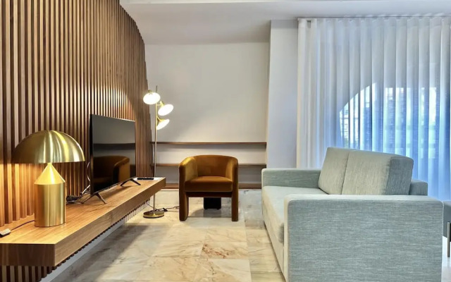 Youropo - Downtown 4A