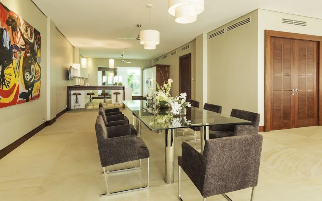 Under the Stars Luxury Apartment