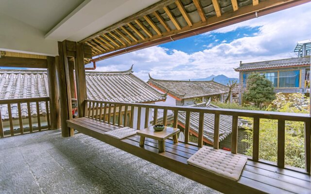 Ne Tsang Inn Lijiang