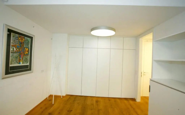 Top Central Apartment on Karlsplatz Vienna