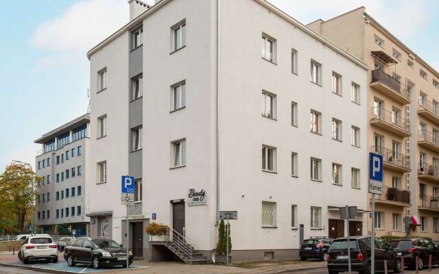 Elegant & Homely Apartment By Renters