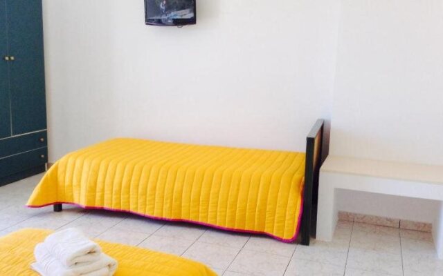 Golden Star Apartments