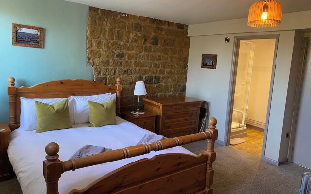 The Hollybush Inn
