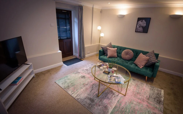 Karah Suites - Parliament Street