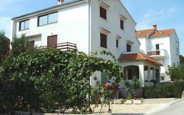 Borik Hills