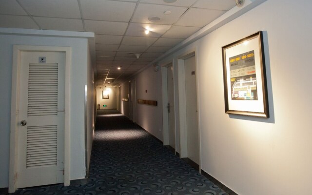 Changshu Weijing Hotel