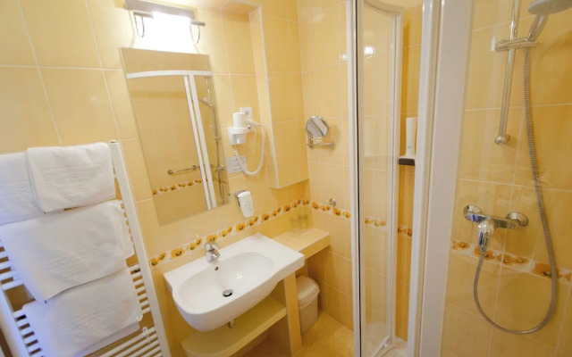 Aranyhomok Hotel Business & Relax