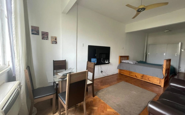 Apartamento a 200m da praia de Copacabana