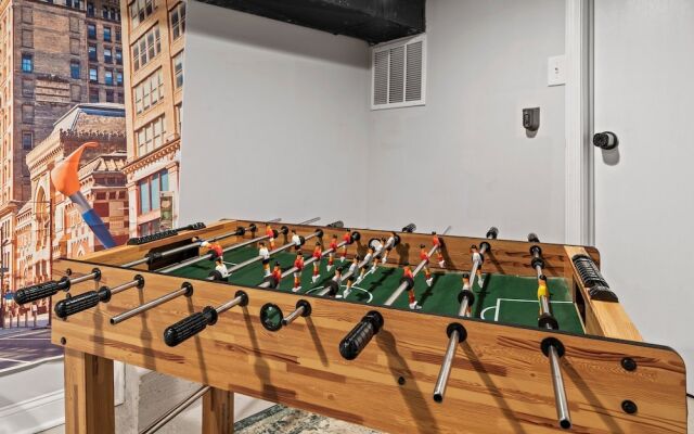 Modern & Comfy - 5* - Location Game Room