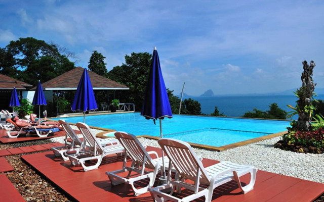 Koh Ngai Cliff Beach Resort