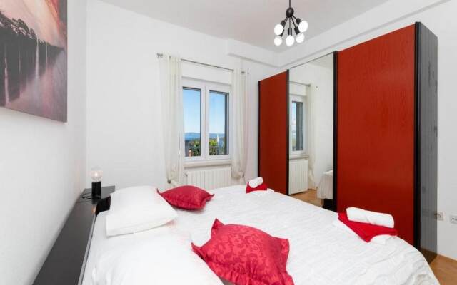 Apartment Villa Andro