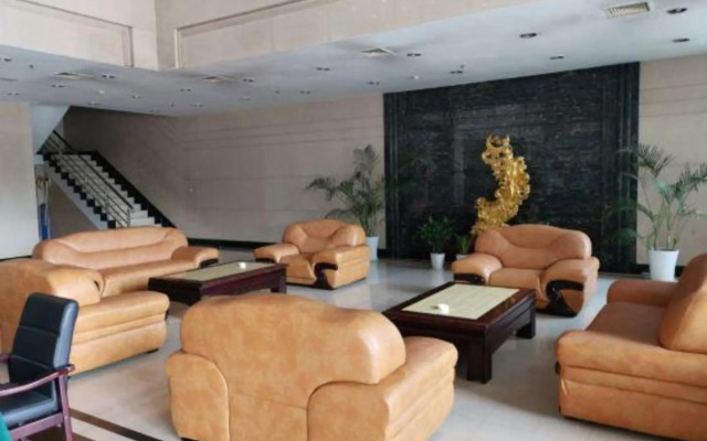 Golden Metropolis Hotel