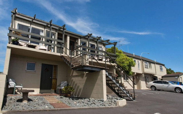Howick Motor Lodge
