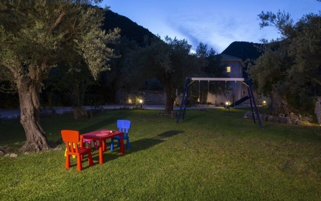 Villa Niriides