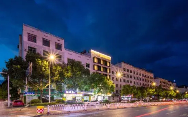 Shijian (Zixing Dongjianghu Store)