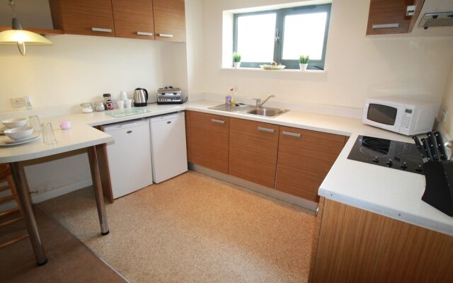 Radyr Place Apartments by Cardiff Holiday Homes